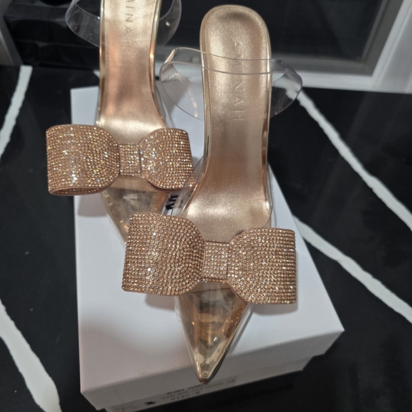 Pre-Loved // Aminah Abdul Jillil // Size 8 // Worn Once - Picture 4 of 5